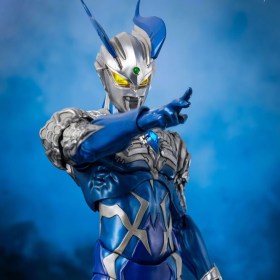Luna Miracle Zero (Akinori Takaki) Ultraman Zero The Chronicle 1/6 Action Figure by ThreeZero